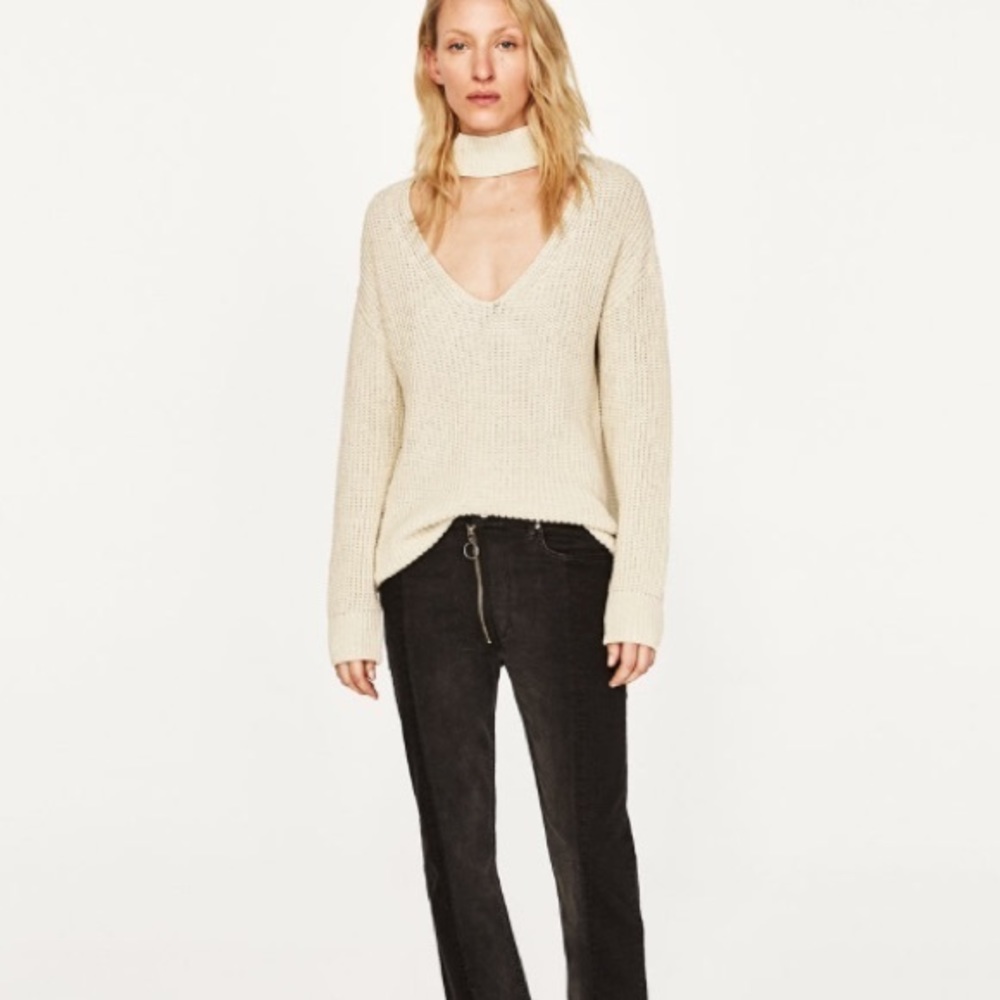 Zara | Cream Knit Sweater with Choker
